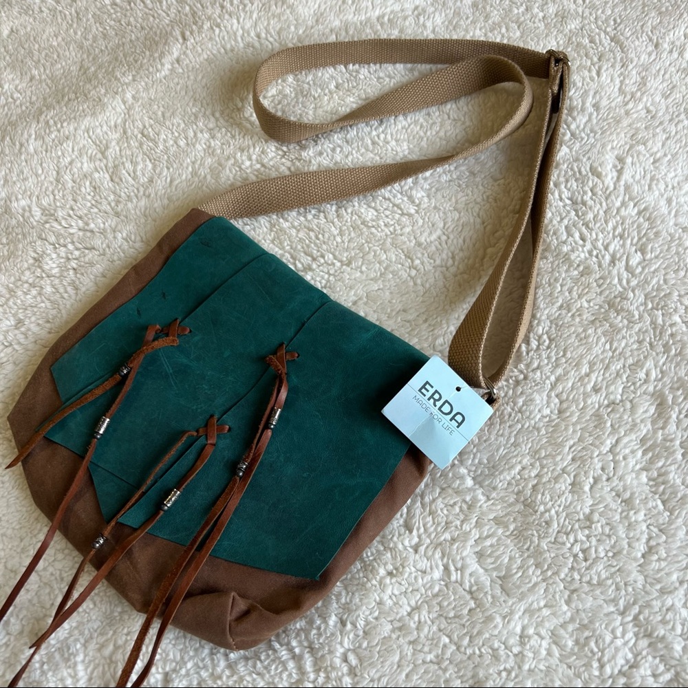 NWT Erda Waved Cotton Crossbody bag